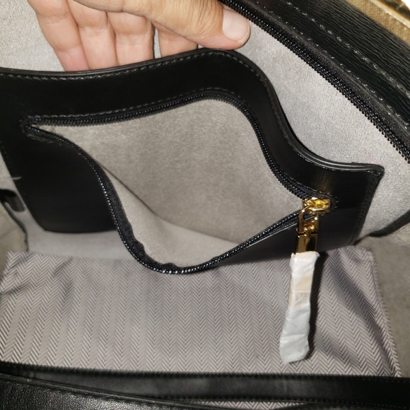 Isabelle Handbag Vegan Leather Bag - Picture 5 of 8